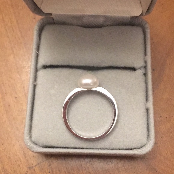 STERLING SILVER CZ AND SYNTHETIC PEARL RING - Picture 3 of 5